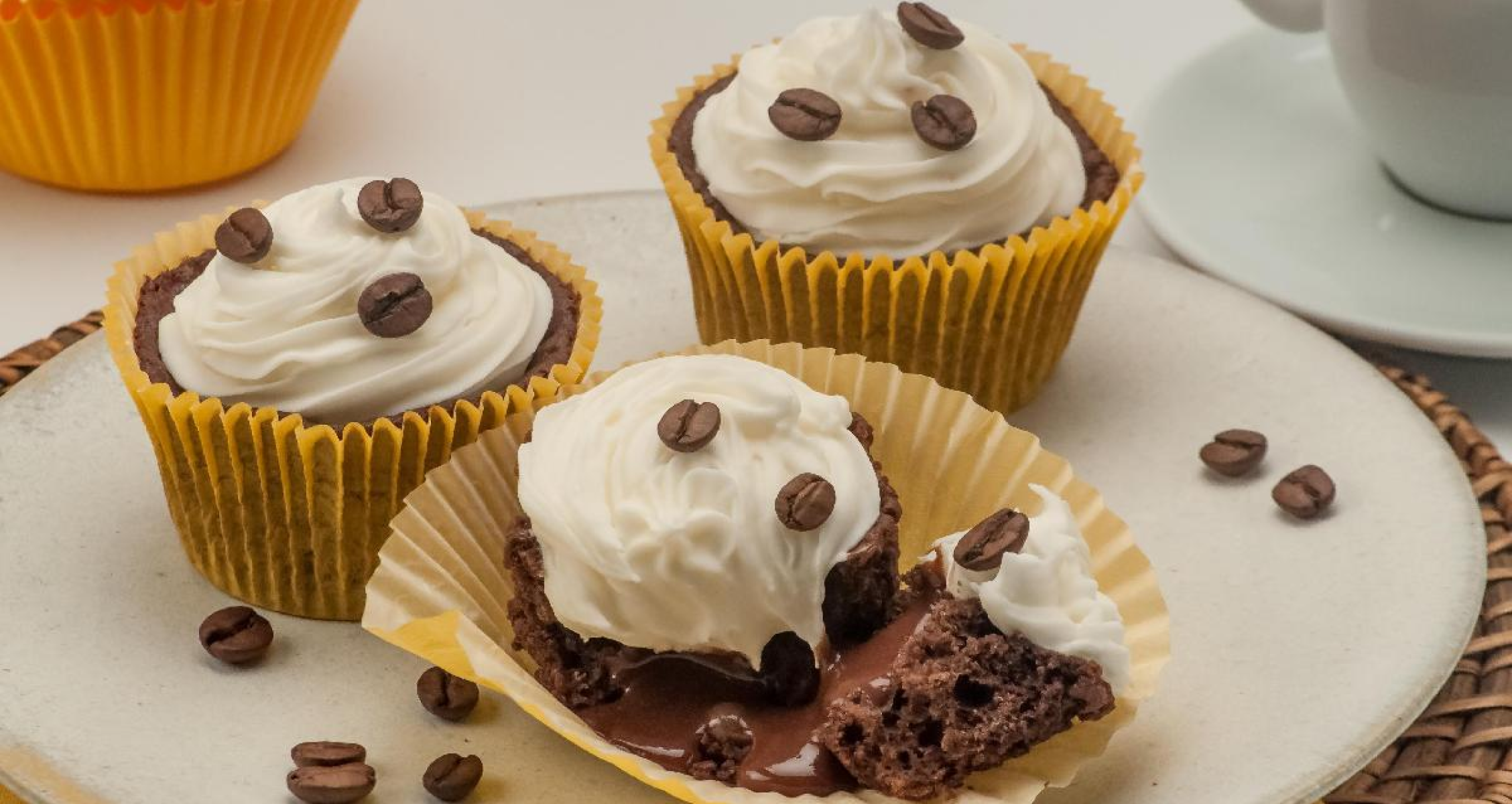 Image of Cupcake and Chantilly